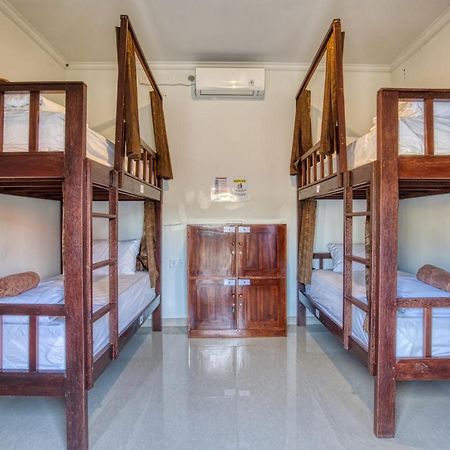 L Degus Hostel Toyapakeh Экстерьер фото