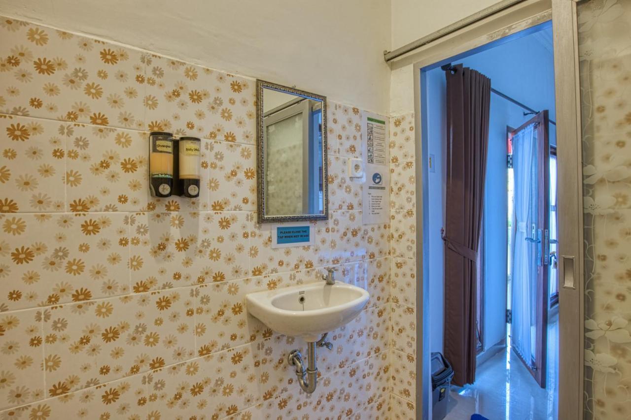 L Degus Hostel Toyapakeh Экстерьер фото